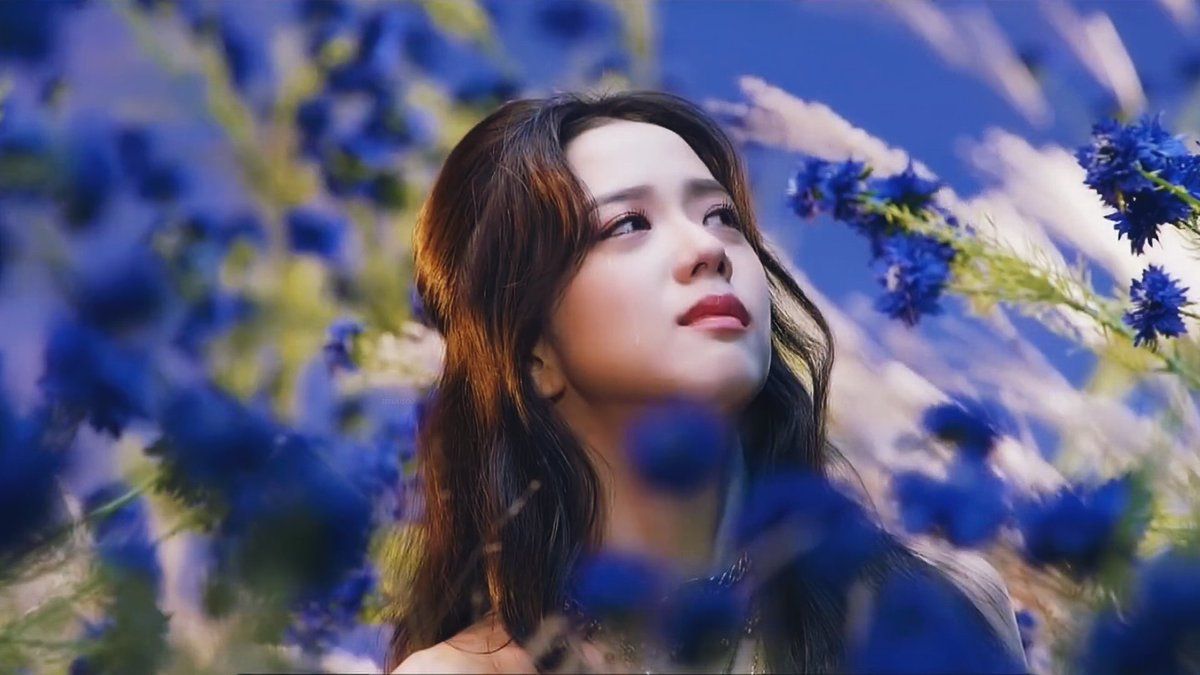 eun youngwrap. Lovesick Girls MV desktop wallpaper Kim Jisoo. for free use posting it now since a lot of you are asking and i might fall asleep