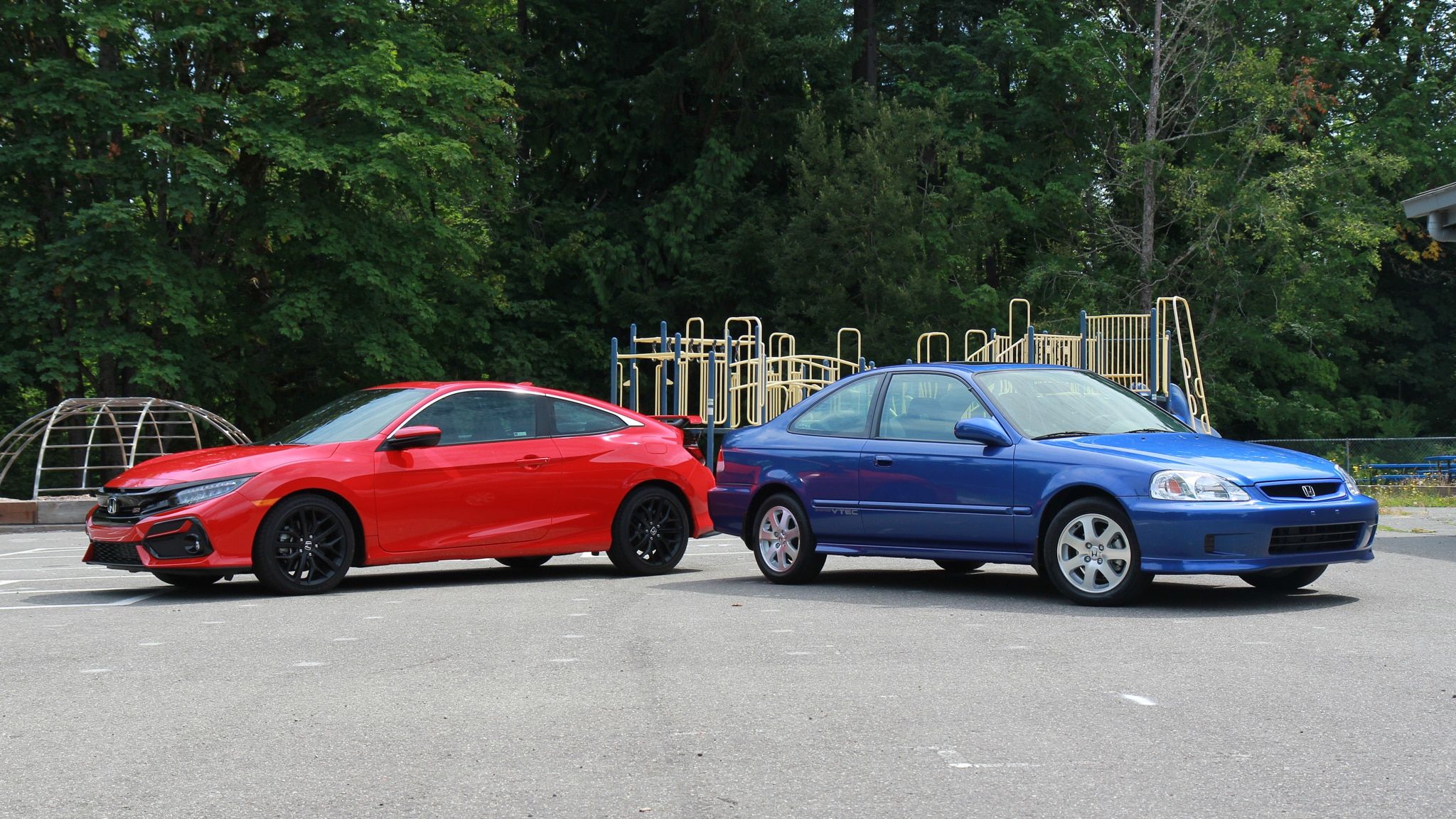 Honda Civic Si vs. 2020 Honda Civic Siautomobilemag.com