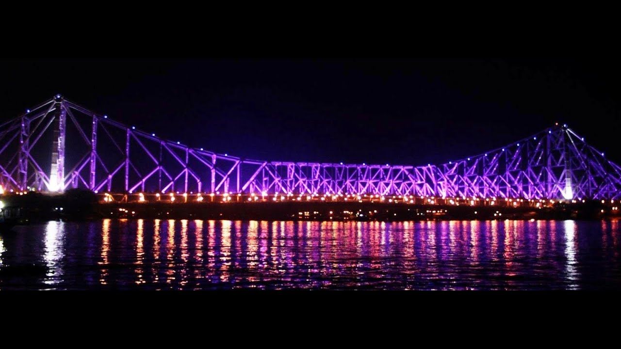 Howrah Bridge Changes Colour At Night .youtube.com