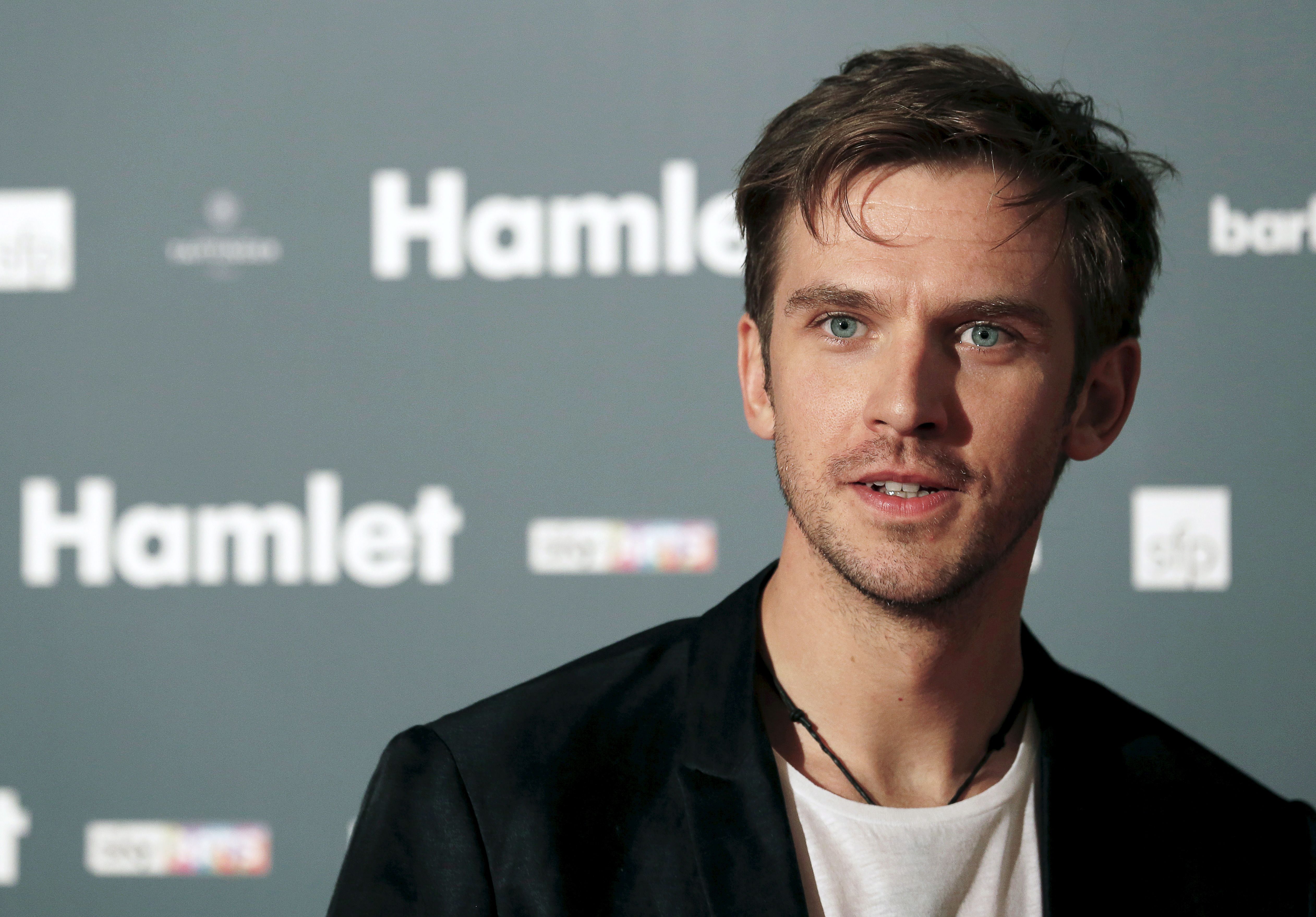 Dan Stevens English Actor Ultra HD .hdnicewallpaper.com
