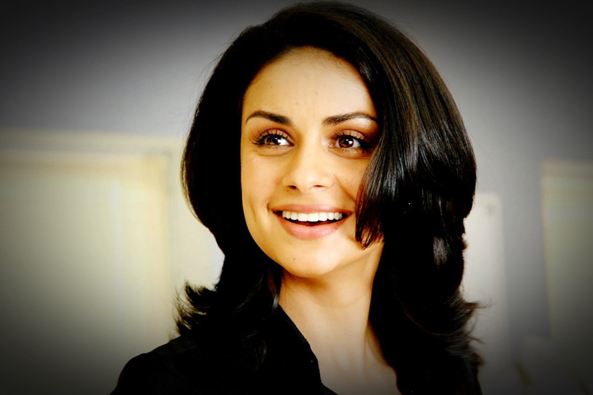 Gul Panag HD Wallpaper .wallpaperpick.com