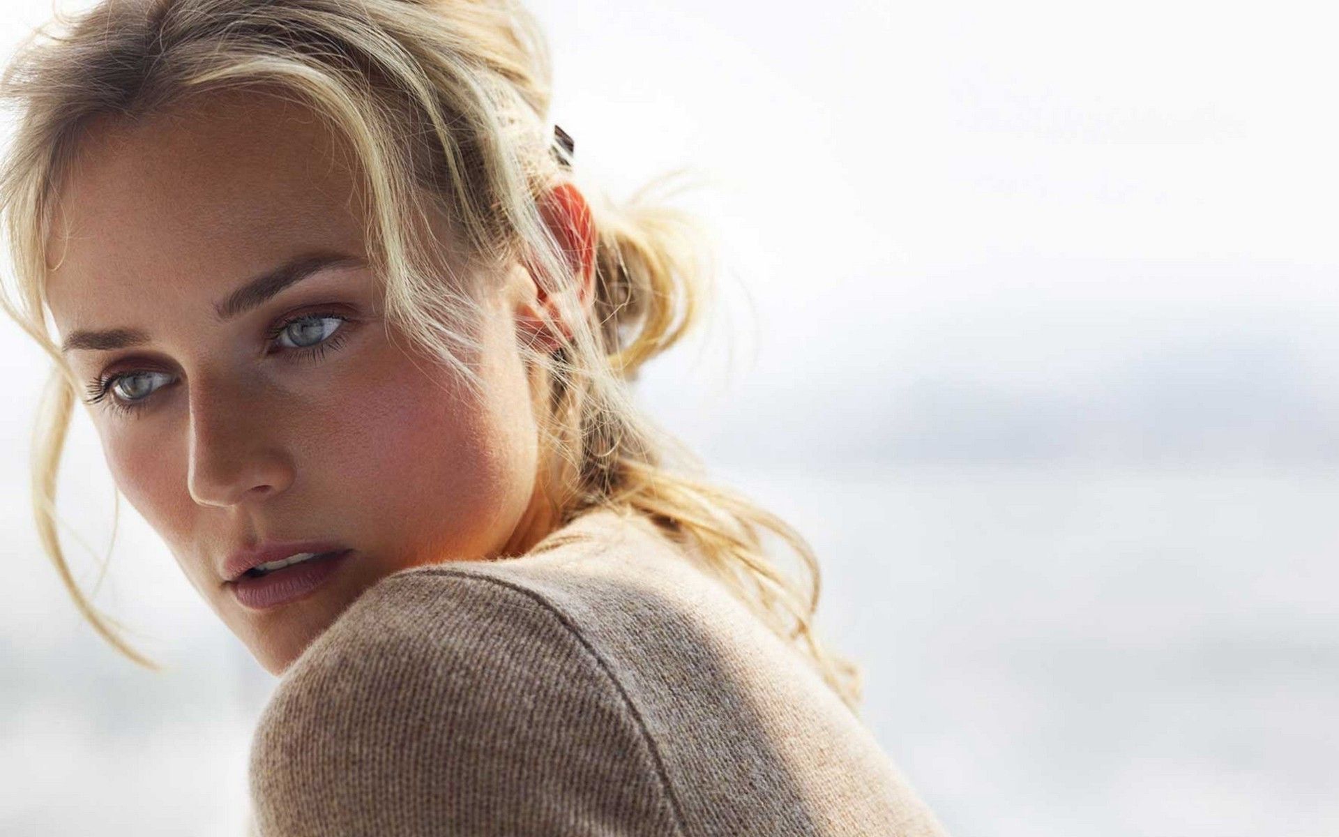 Diane Kruger Wallpaper. Diane kruger .com