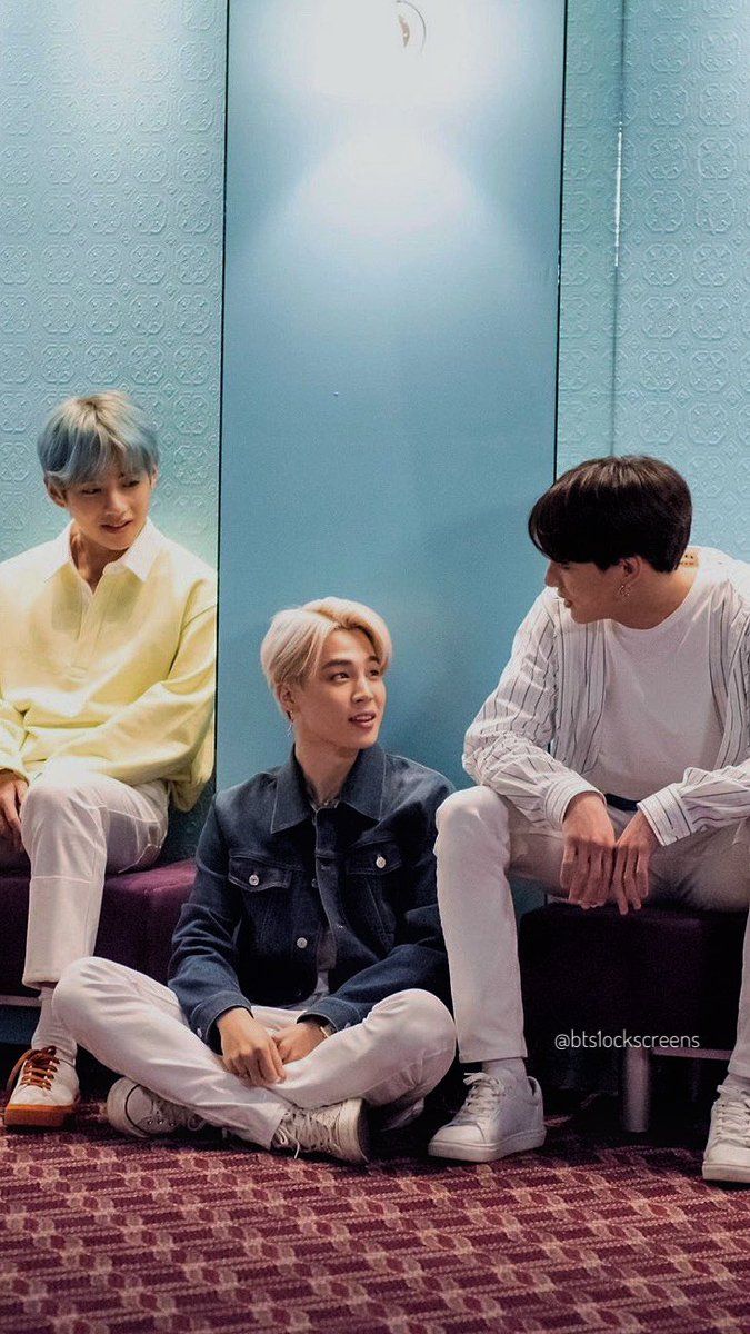 BTS Japanese Album Lights MV Behind OT7 .twitter.com