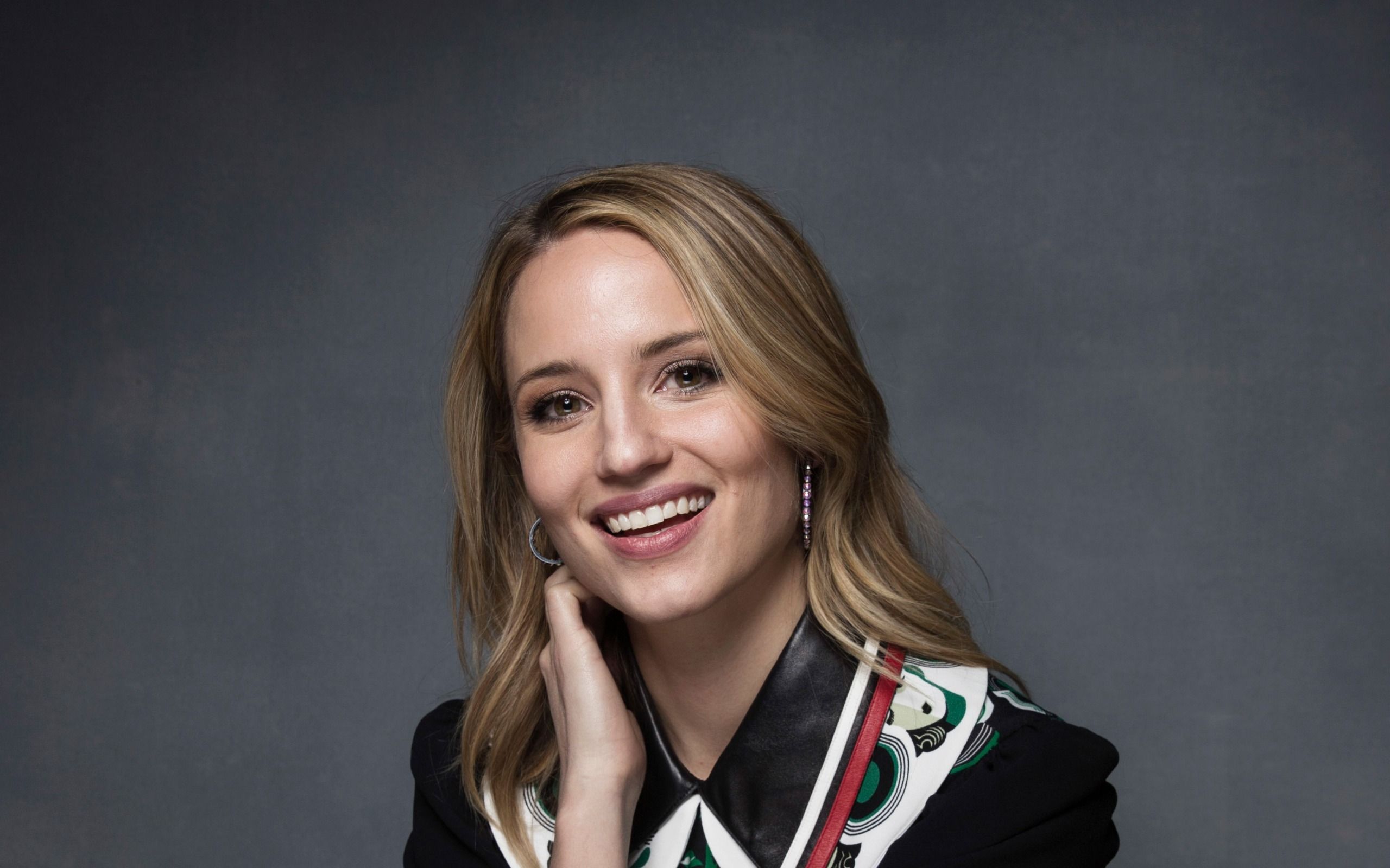 Download wallpaper Dianna Agron, smile, portrait, american actress, white teeth for desktop with resolution 2560x1600. High Quality HD picture wallpaper