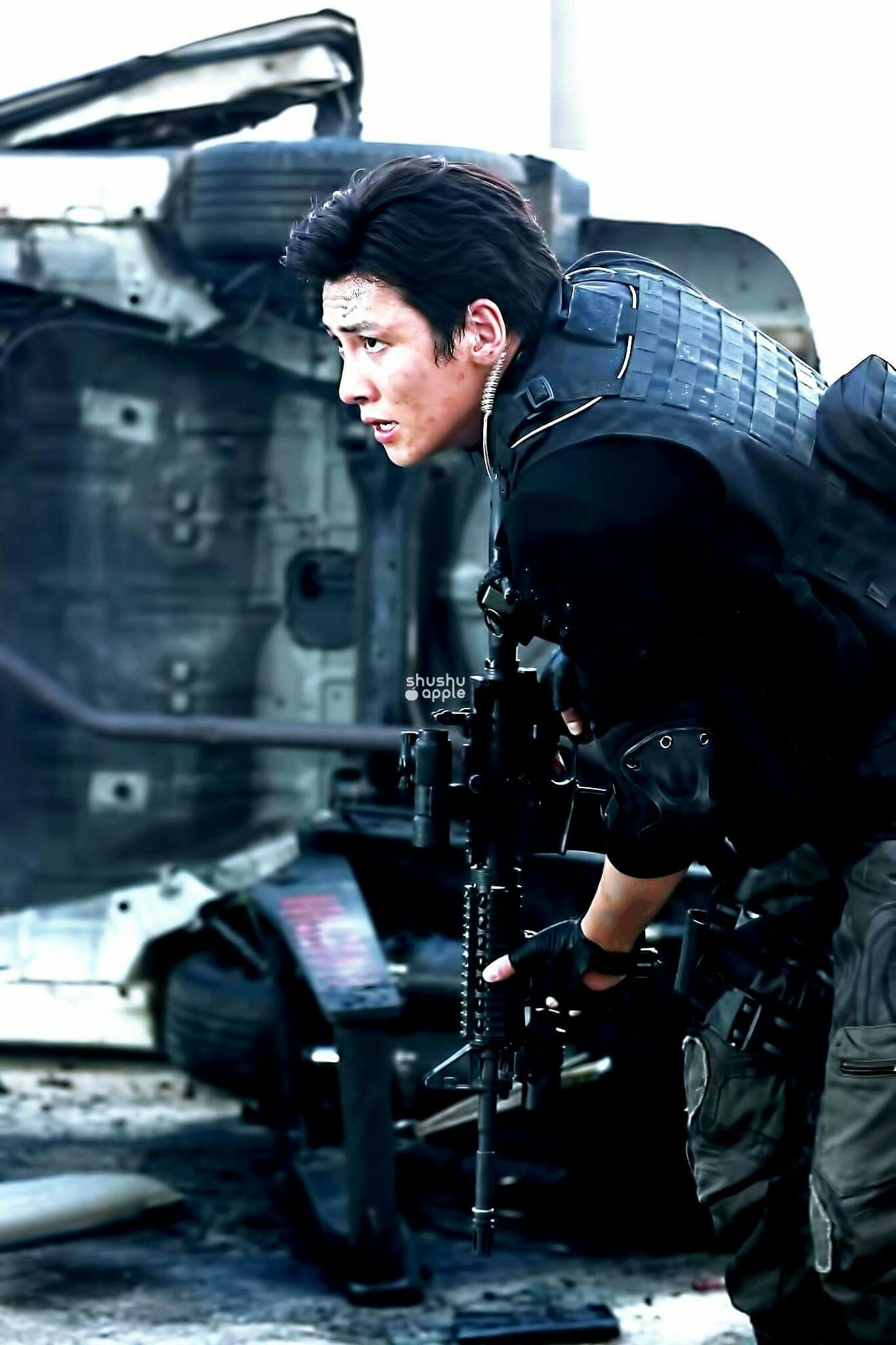 Pin oleh Adeeba di jonathan <3