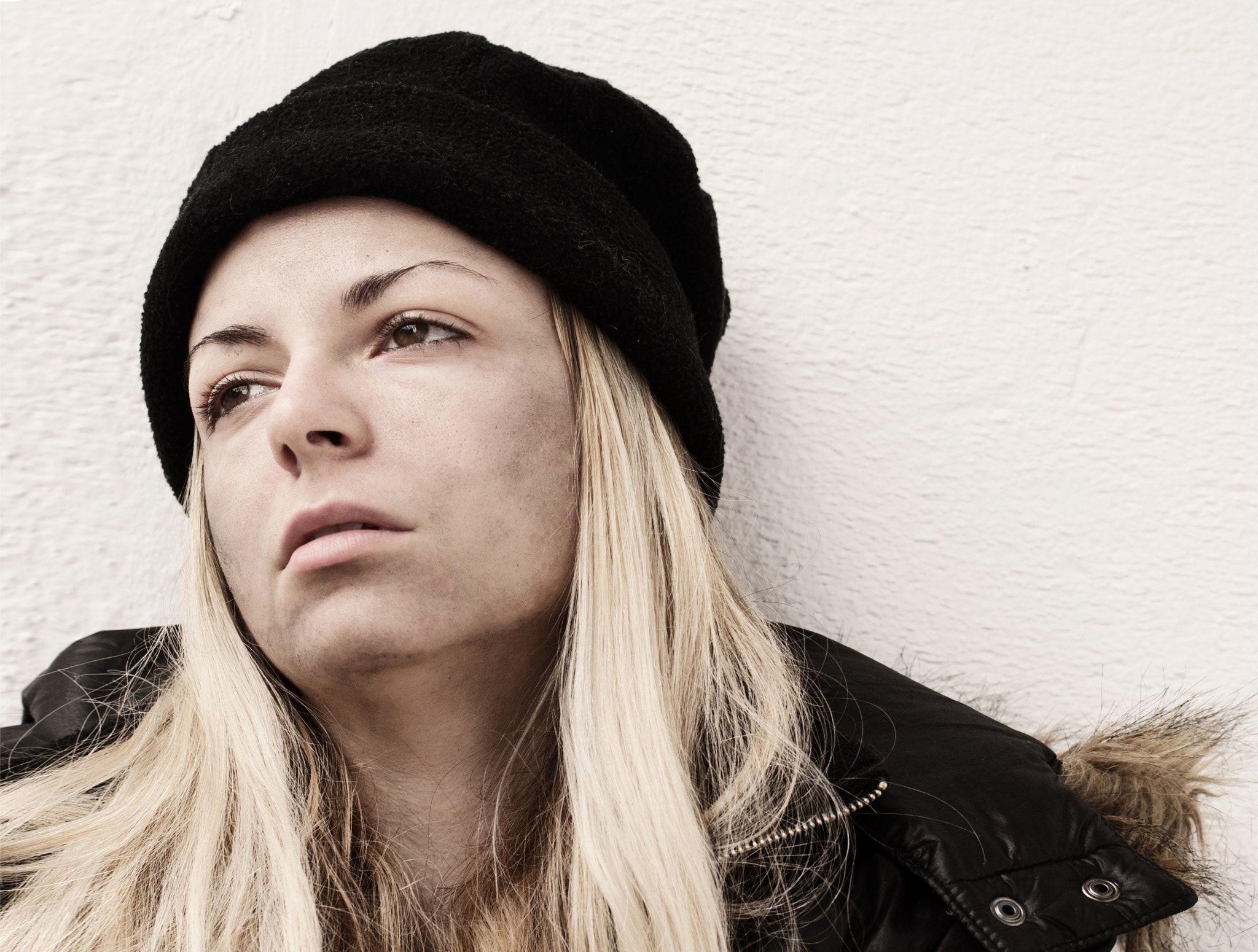 Homeless girl. Girl, Cover photo, Book cover design