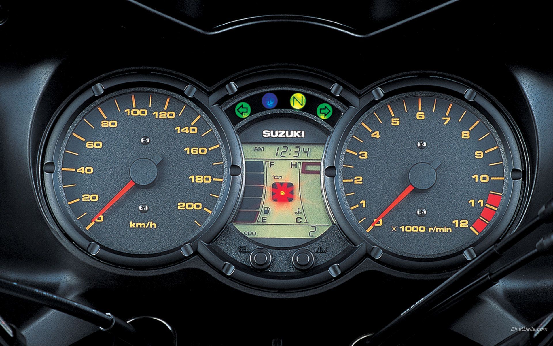 Suzuki V Strom 650 1920 X 1200 Wallpaper