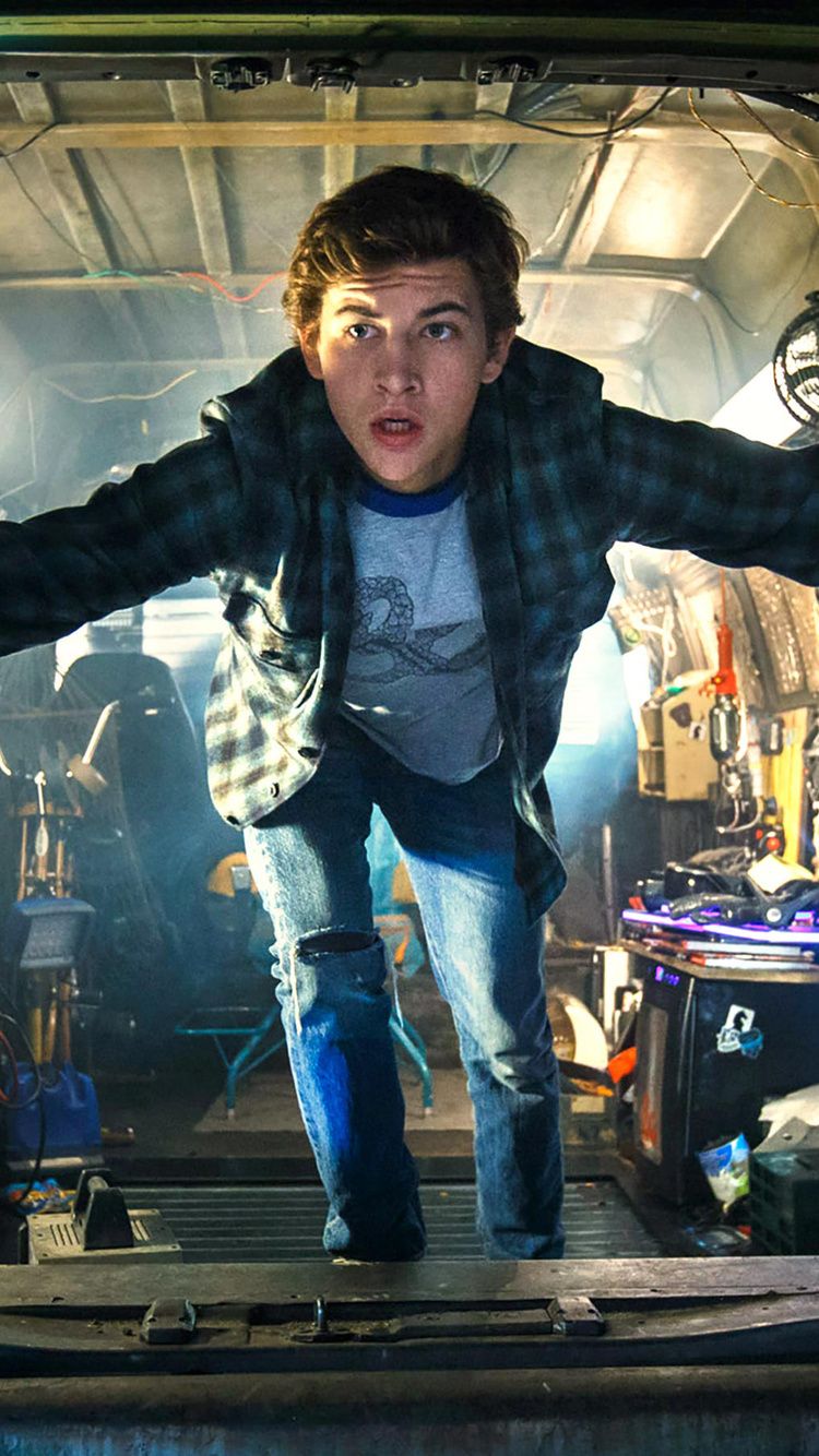 Tye Sheridan In Ready Player One 2018 iPhone 6, iPhone 6S, iPhone 7 HD 4k Wallpaper, Image, Background, Photo and Picture