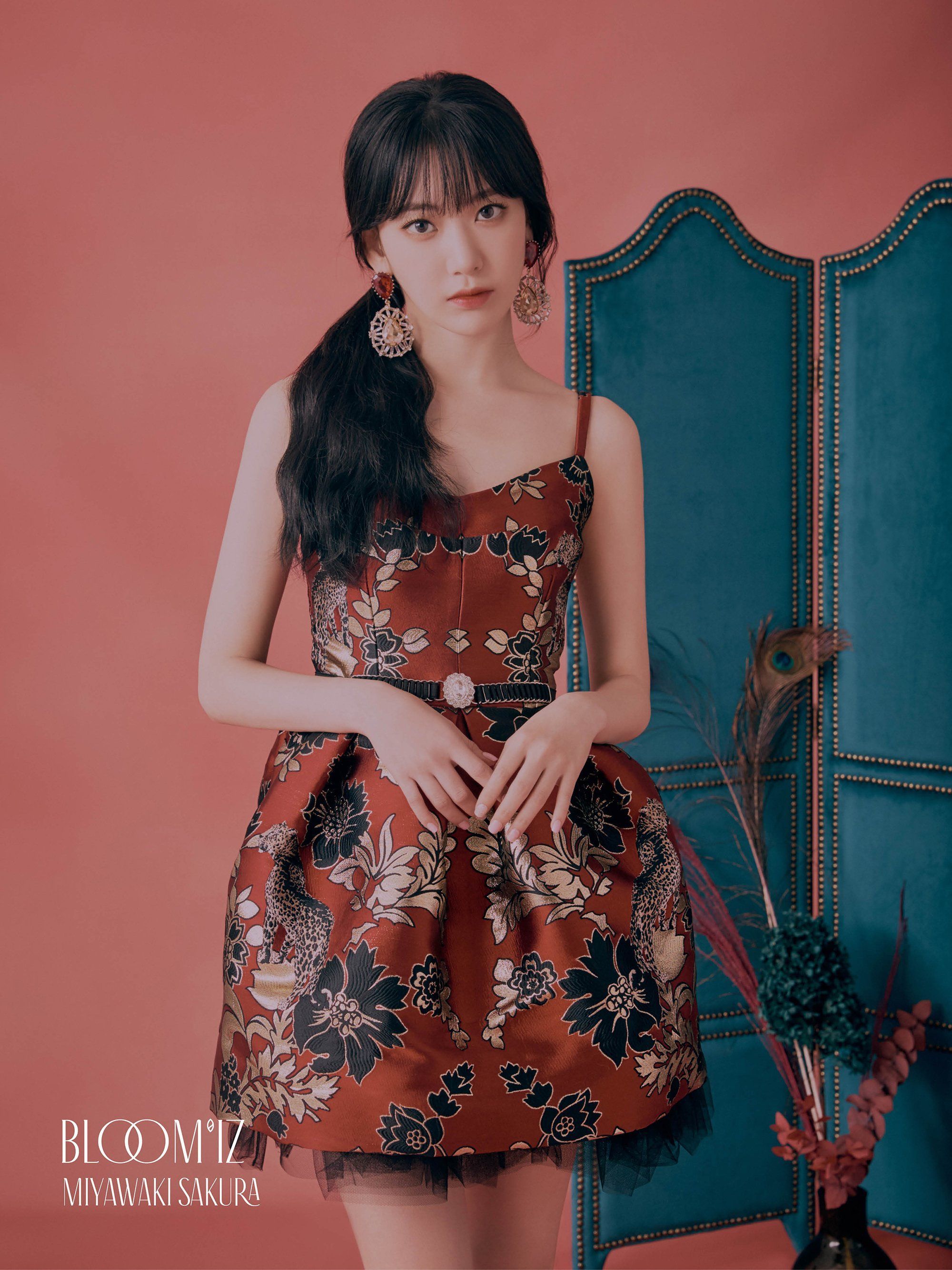 Sakura Miyawaki Wallpaper