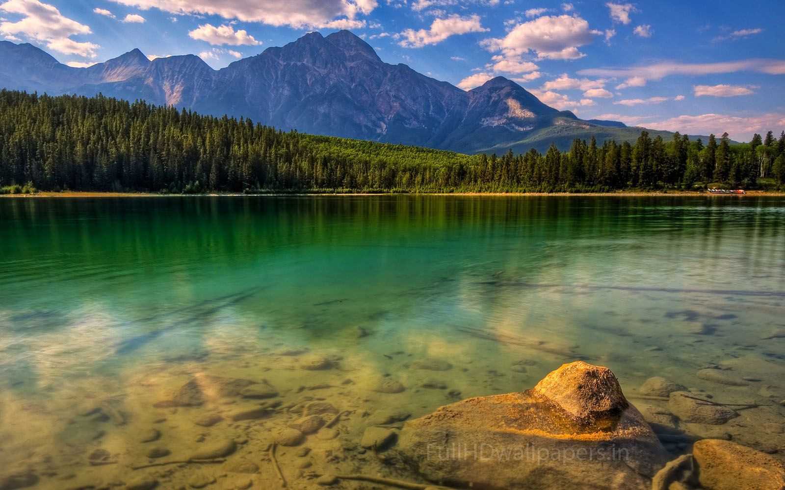 calm lake wallpaper