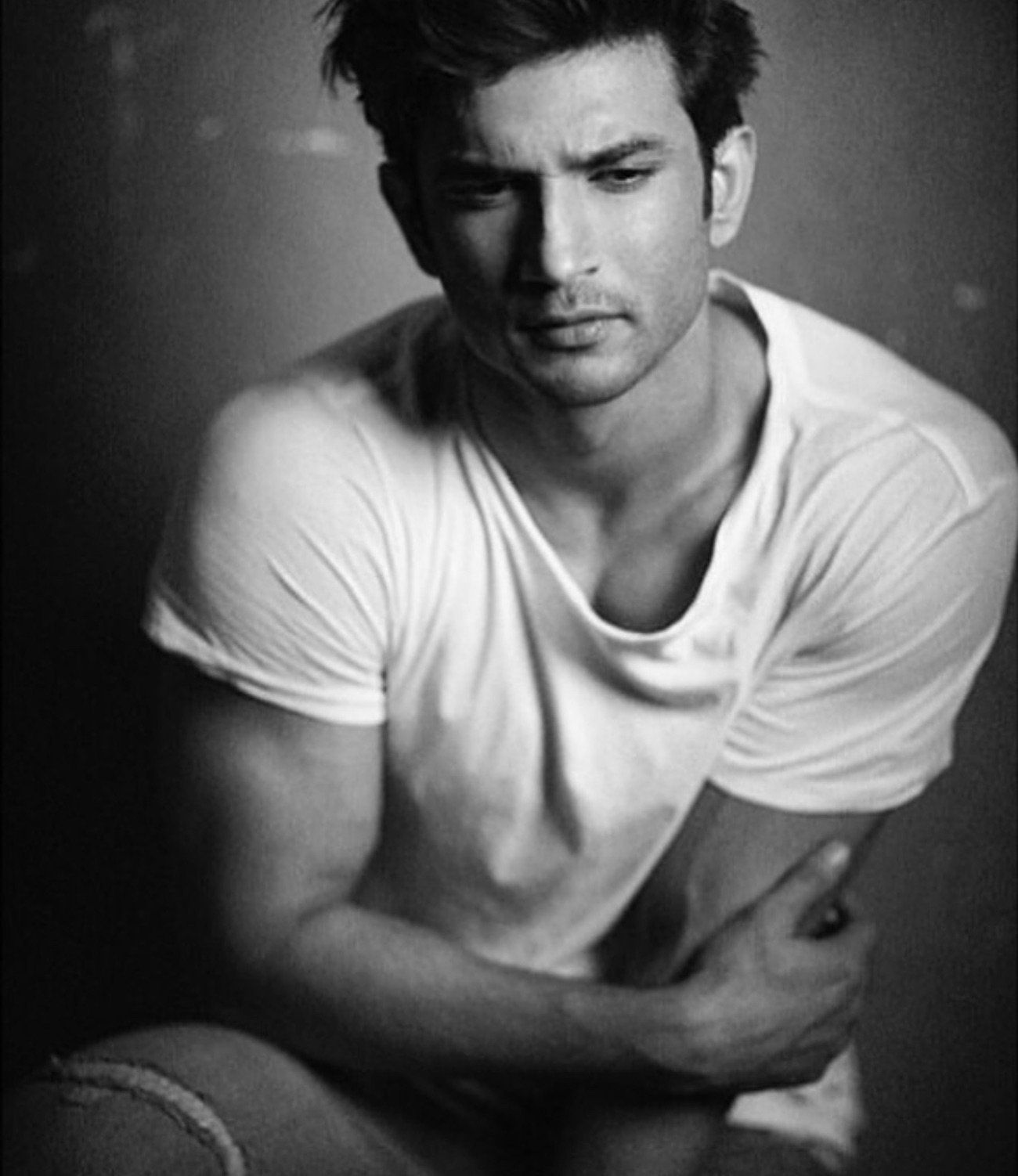 Sushant Singh Rajput death: Bollywood divided on 'insider vs outsider' issue