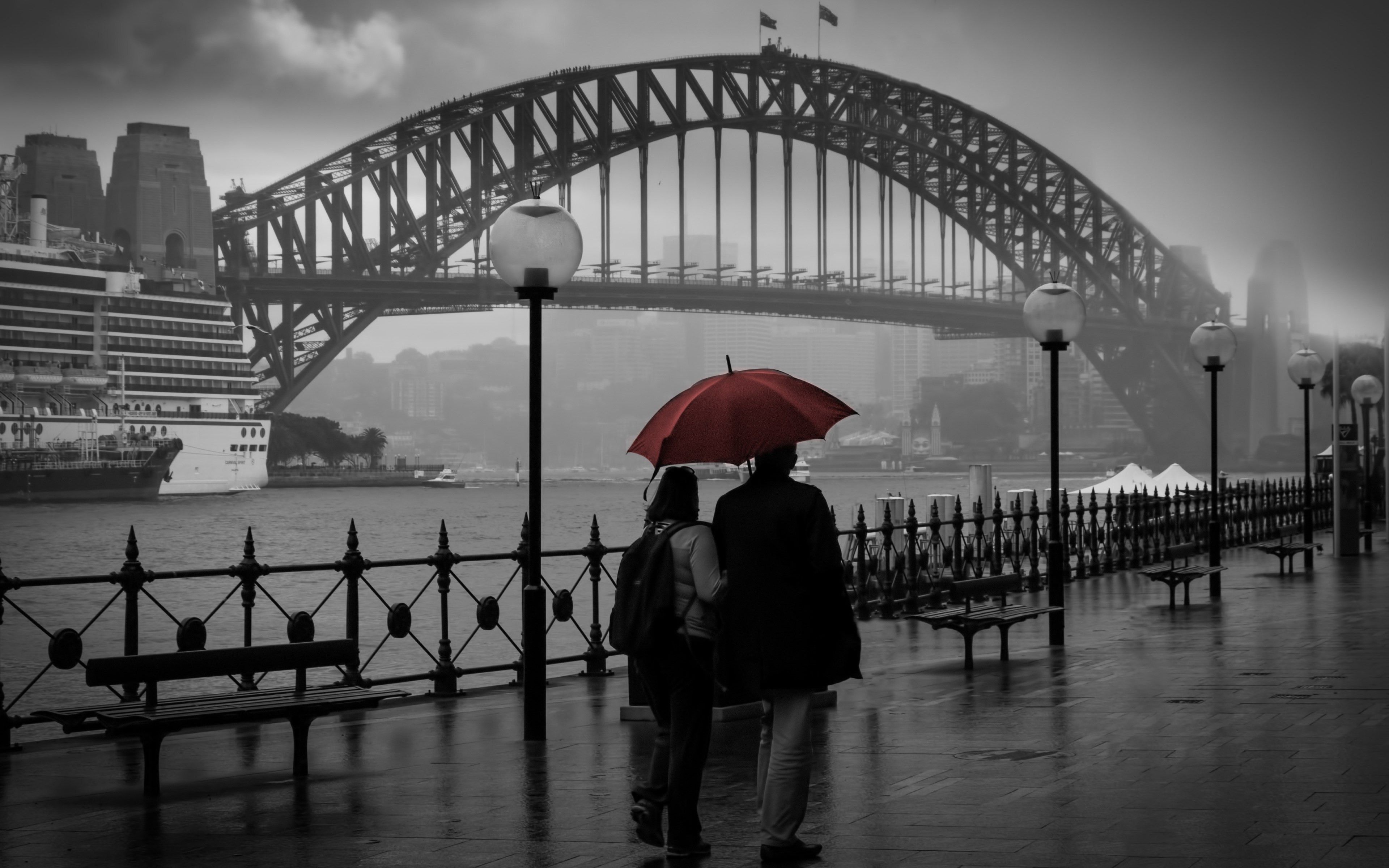 Download wallpaper: People visiting Circular Quay, Sydney 3840x2400