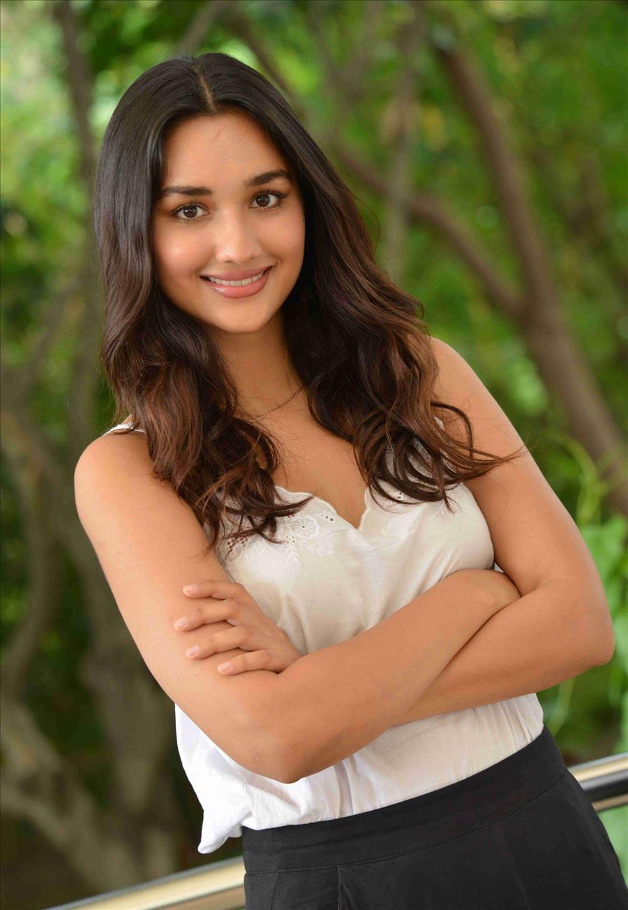 Beautiful Indian Girl Akanksha Sharma In Hot White Top