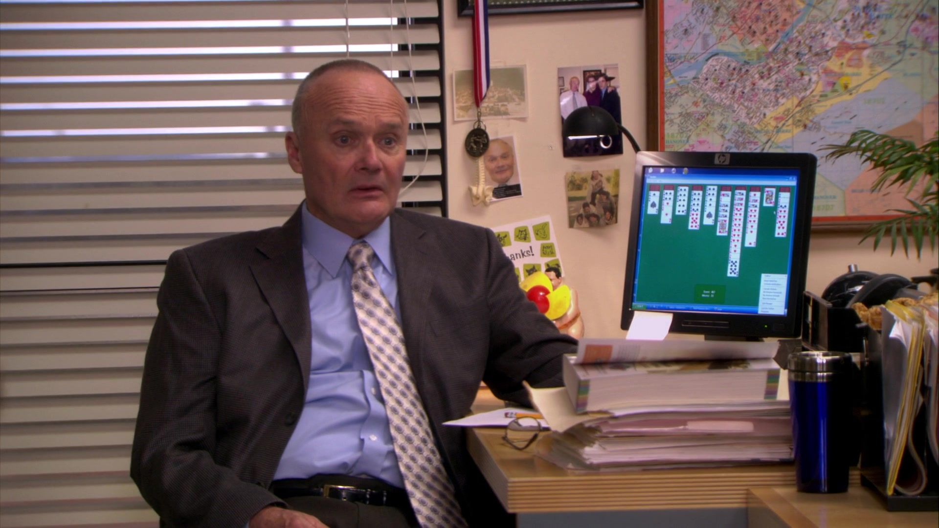 HP Monitor Used By Creed Bratton In The Office