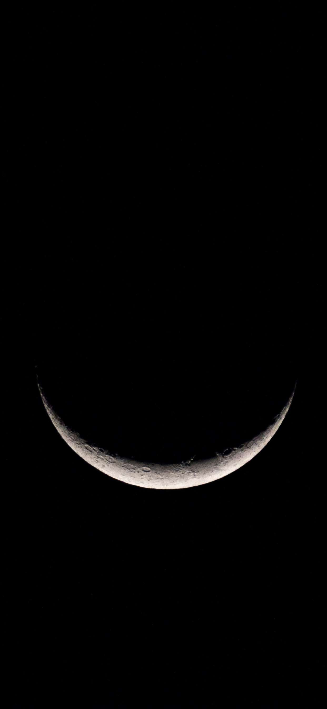 iPhone Wallpaper 4k Moon