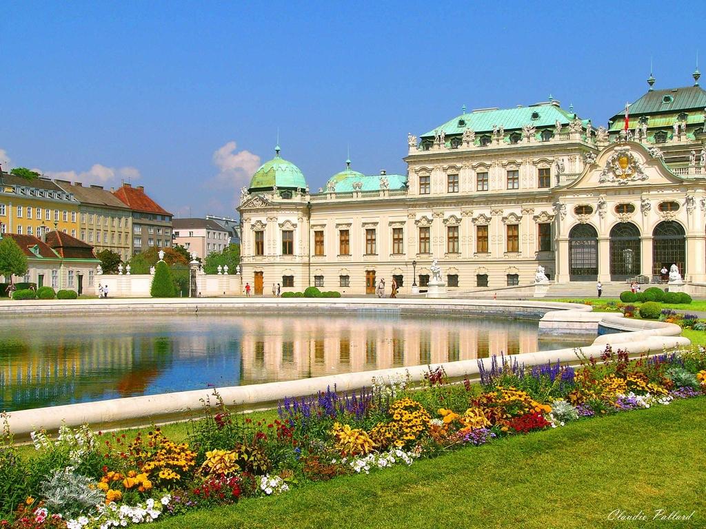 Vienna Wallpaper