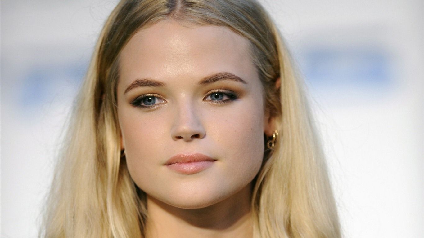 Beautiful HD Gabriella Wilde Wallpaper