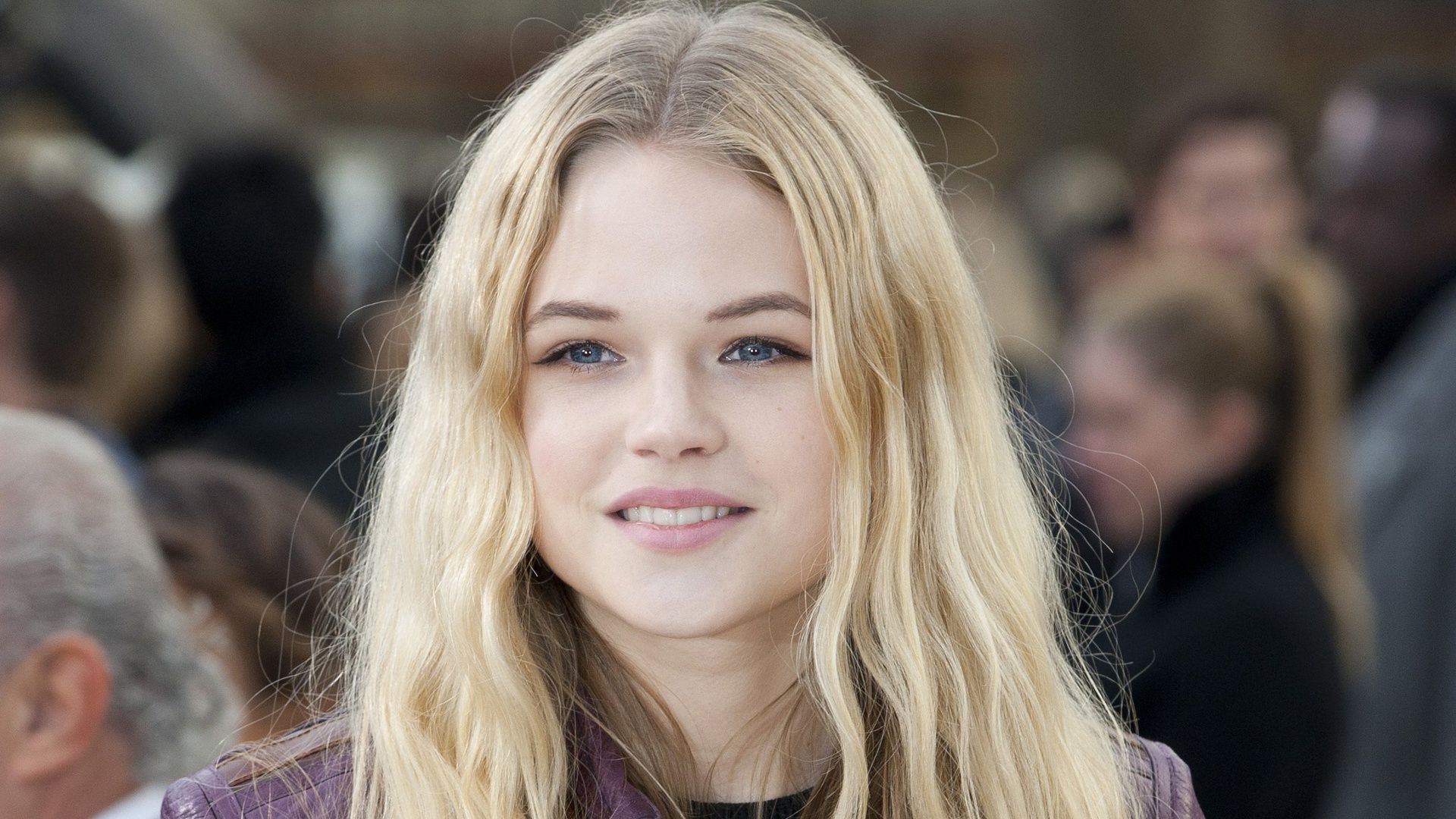 Gabriella Wilde Wallpapers - Wallpaper Cave