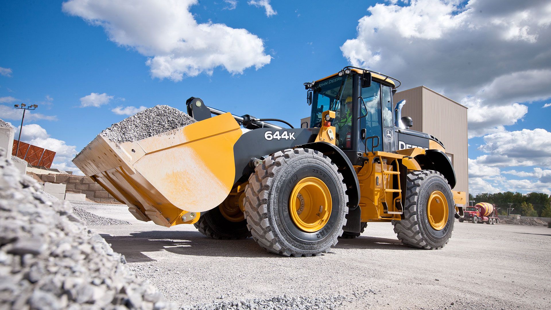 John Deere Construction Equipment Videos: See the Machines in Action