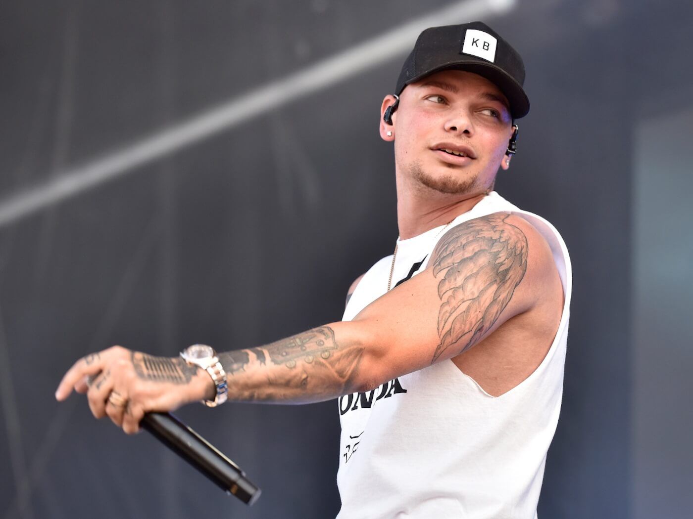 Kane Brown, John Legend team up for “Last Time I Say Sorry”