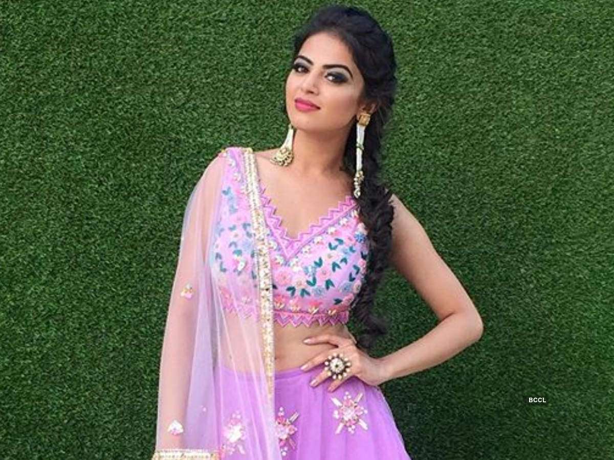 Roshni Sahota Photo. Image of Roshni Sahota of India