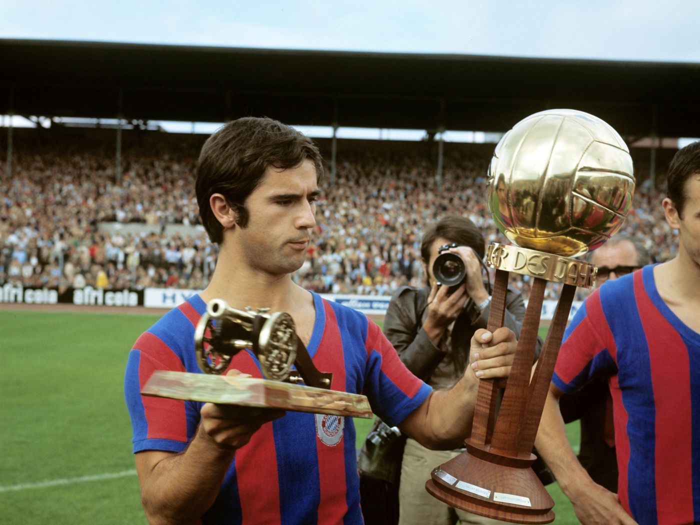 Hansi Flick says he thinks Gerd Müller is the greatest footballer of all time. Football Works