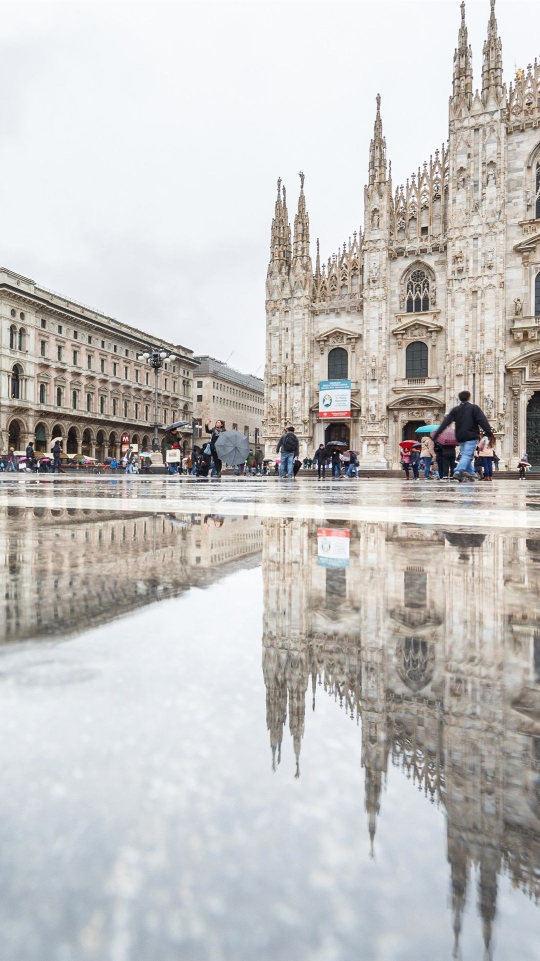 Wallpaper Italy, Cathedral, Milan, water reflection 3840x2160 UHD 4K Picture, Image