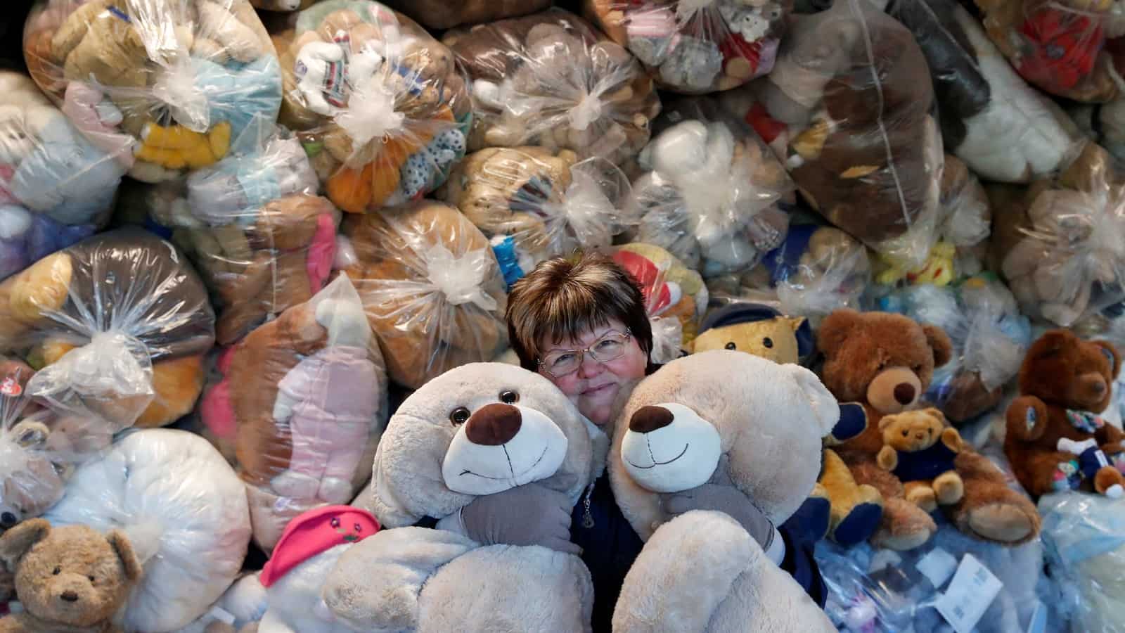 Hungry: Over 000 teddy bears 'hibernate' at warehouse waiting to bring kids joy