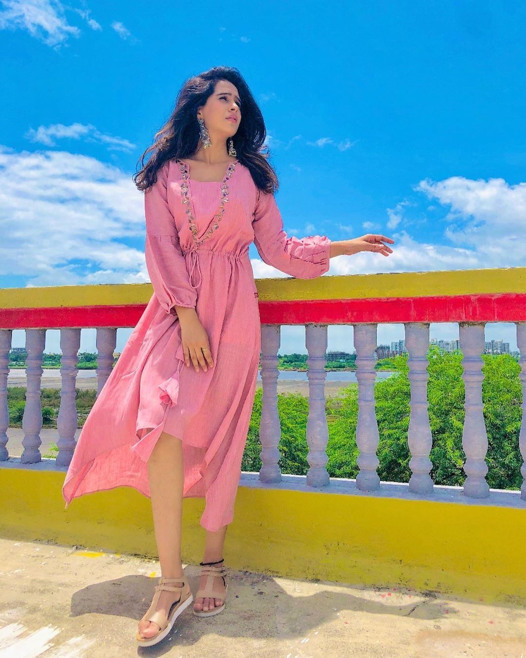Fenil Umrigar's Feet << wikiFeet