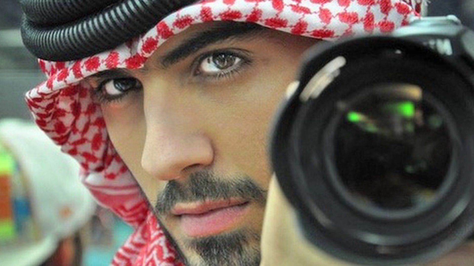 самый красивый мужчина которого выгнали из саудовской аравии
