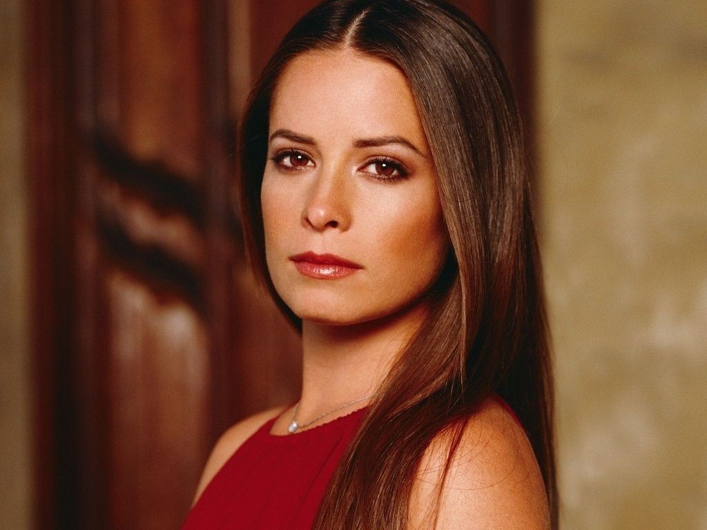 Piper Halliwell's Top Ten Fashion Moments on Charmed