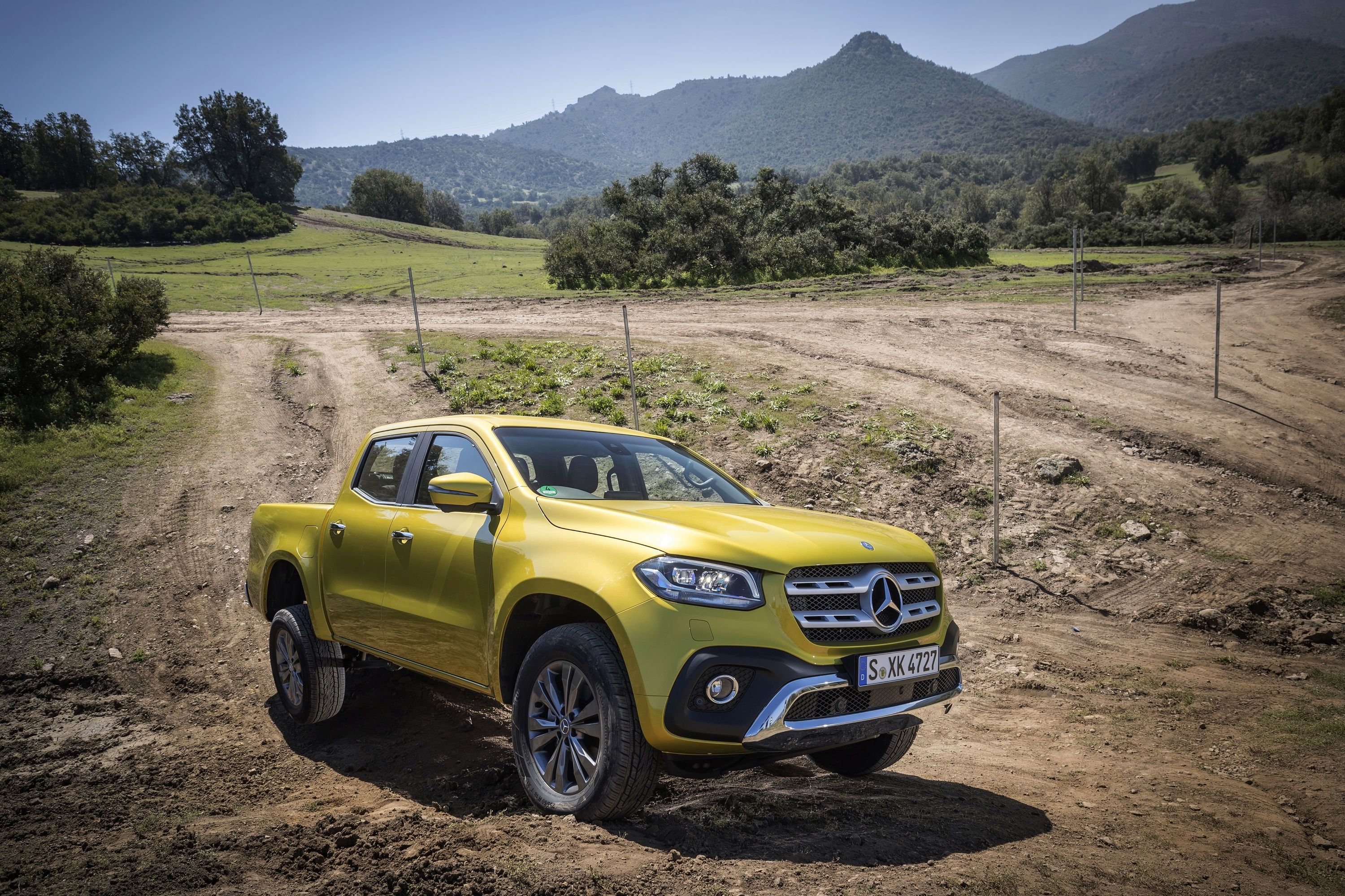 image Mercedes Benz 2017 X Class Pickup Yellow Cars 3000x2000