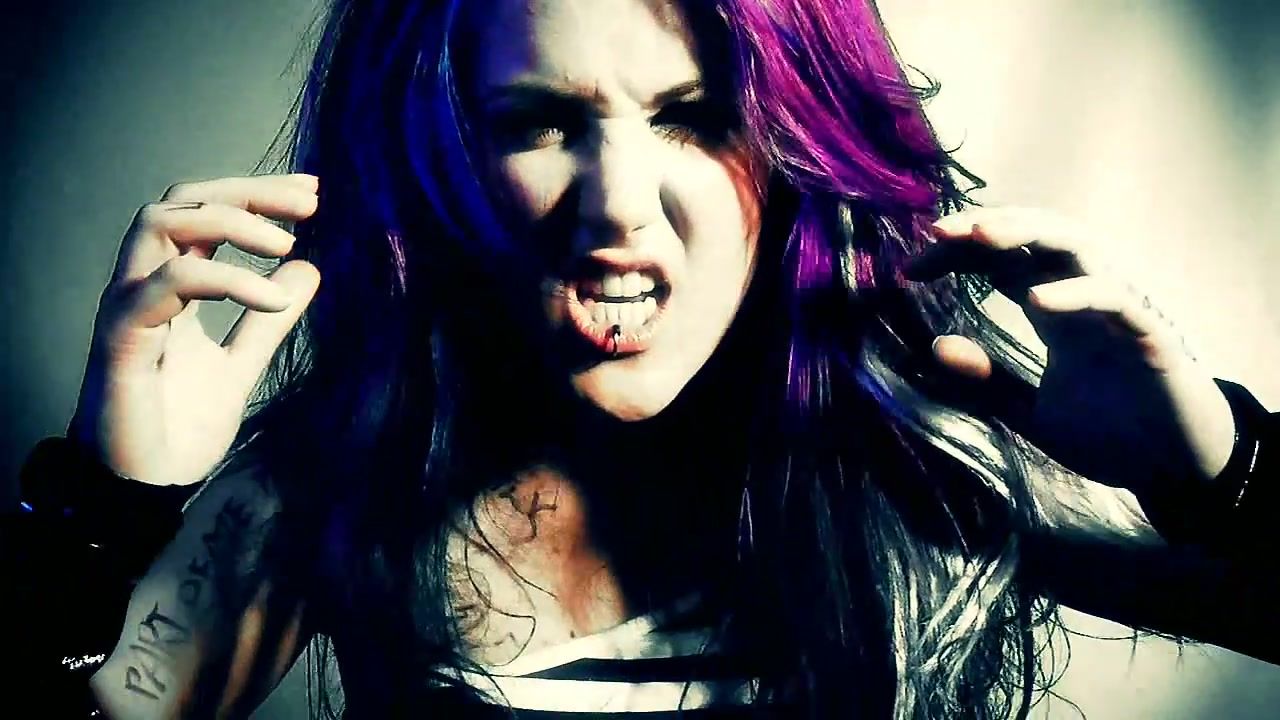Alissa white gluz wallpaper