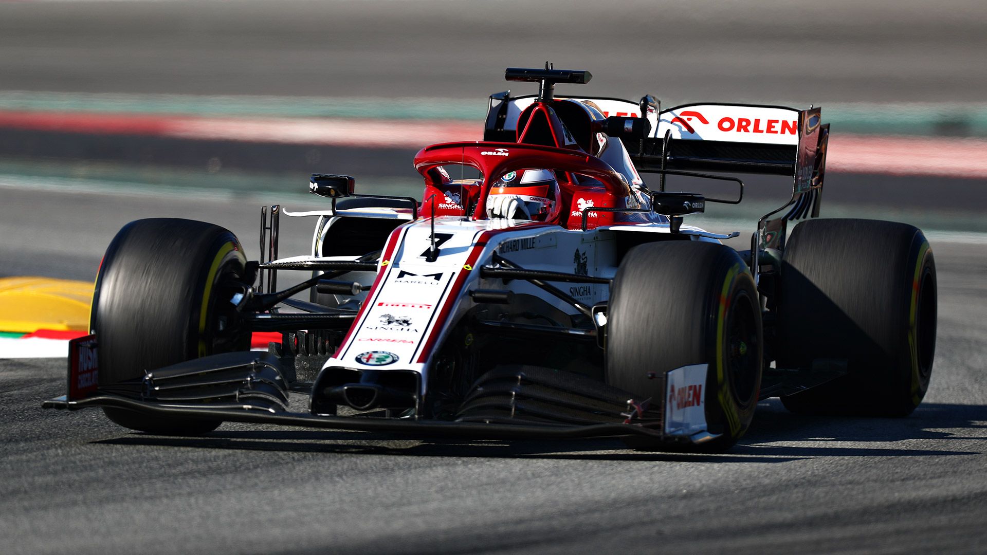 Kimi Raikkonen's F1 Future in Doubt as Sergio Perez Reportedly in Talks With Alfa Romeo