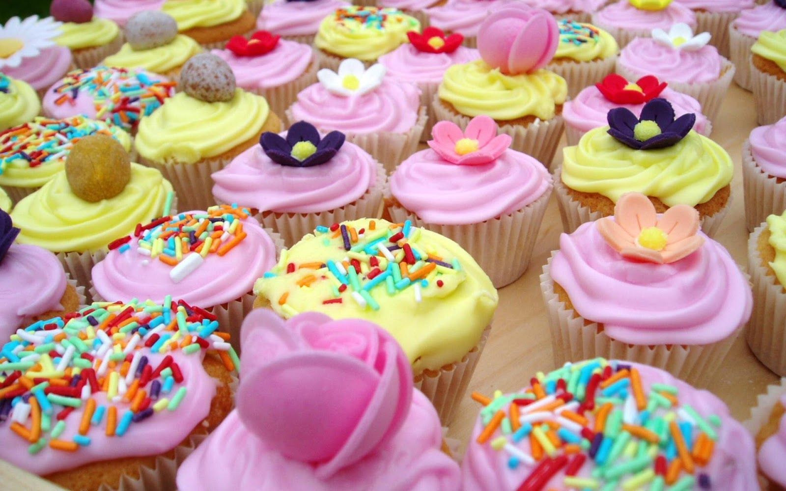 Desktop Wallpaper: Cake Wallpaper. Desserts, Delicious desserts, Yummy food