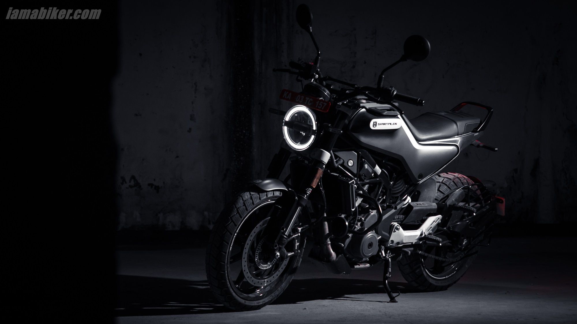 Husqvarna Svartpilen 250 HD wallpaper. IAMABIKER Motorcycle!