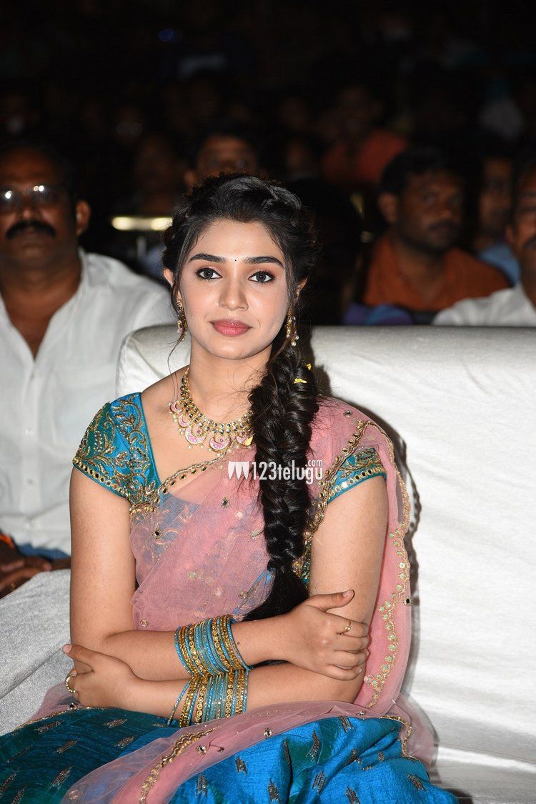 Hd Wallpaper Krithi Shetty / We have a lot of different topics like nature, abstract and a lot more