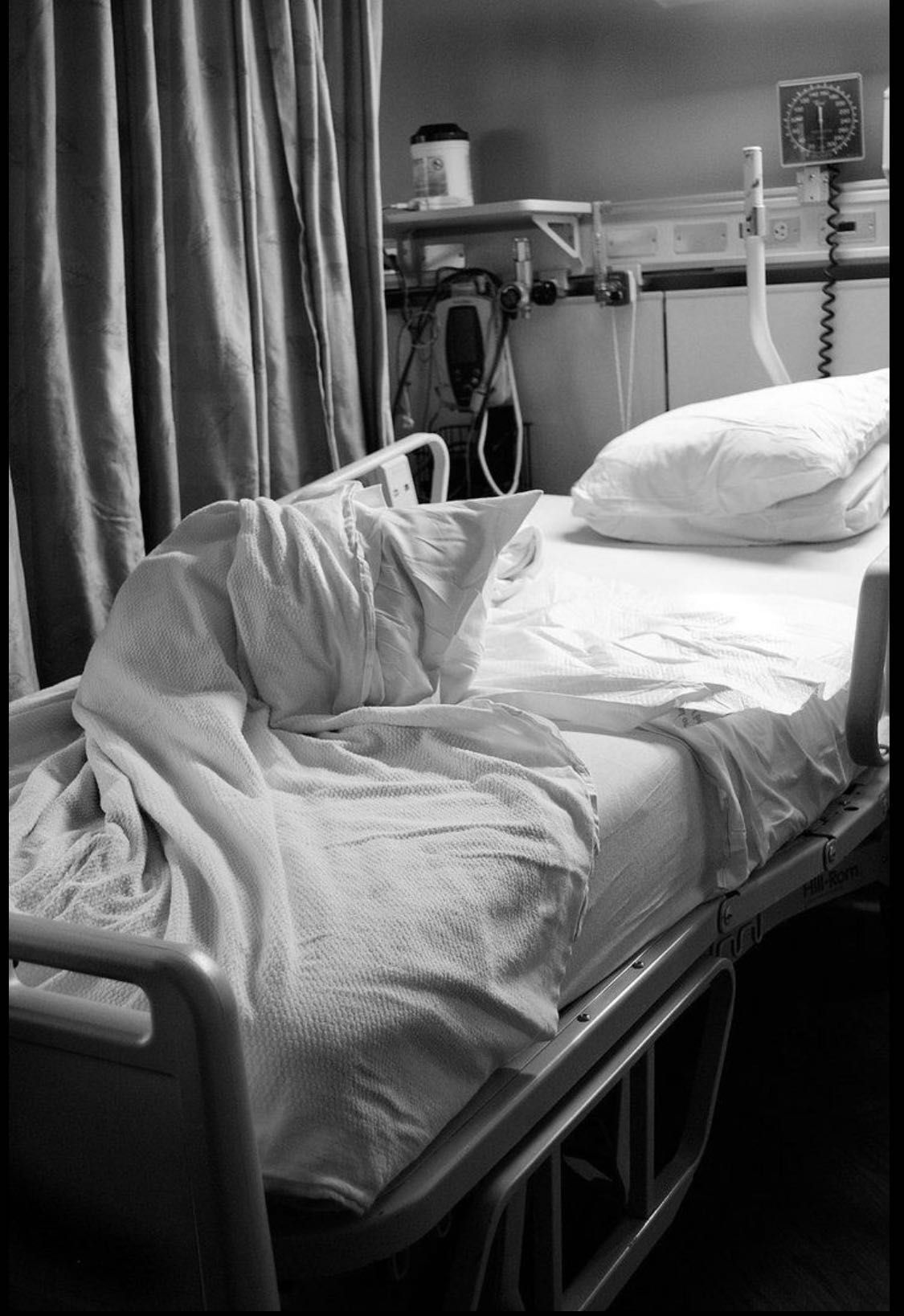 Two of the same 10. Hospital bed, Bed photo, Bed
