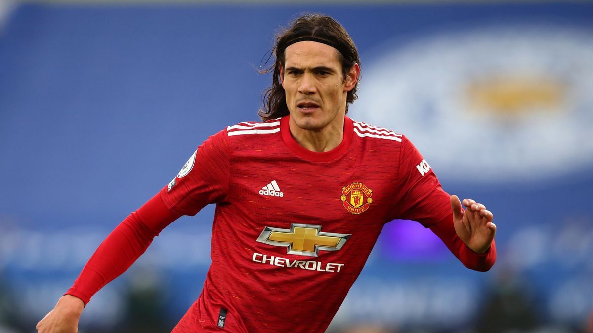 Manchester United's Edinson Cavani banned for three matches after striker's social media post
