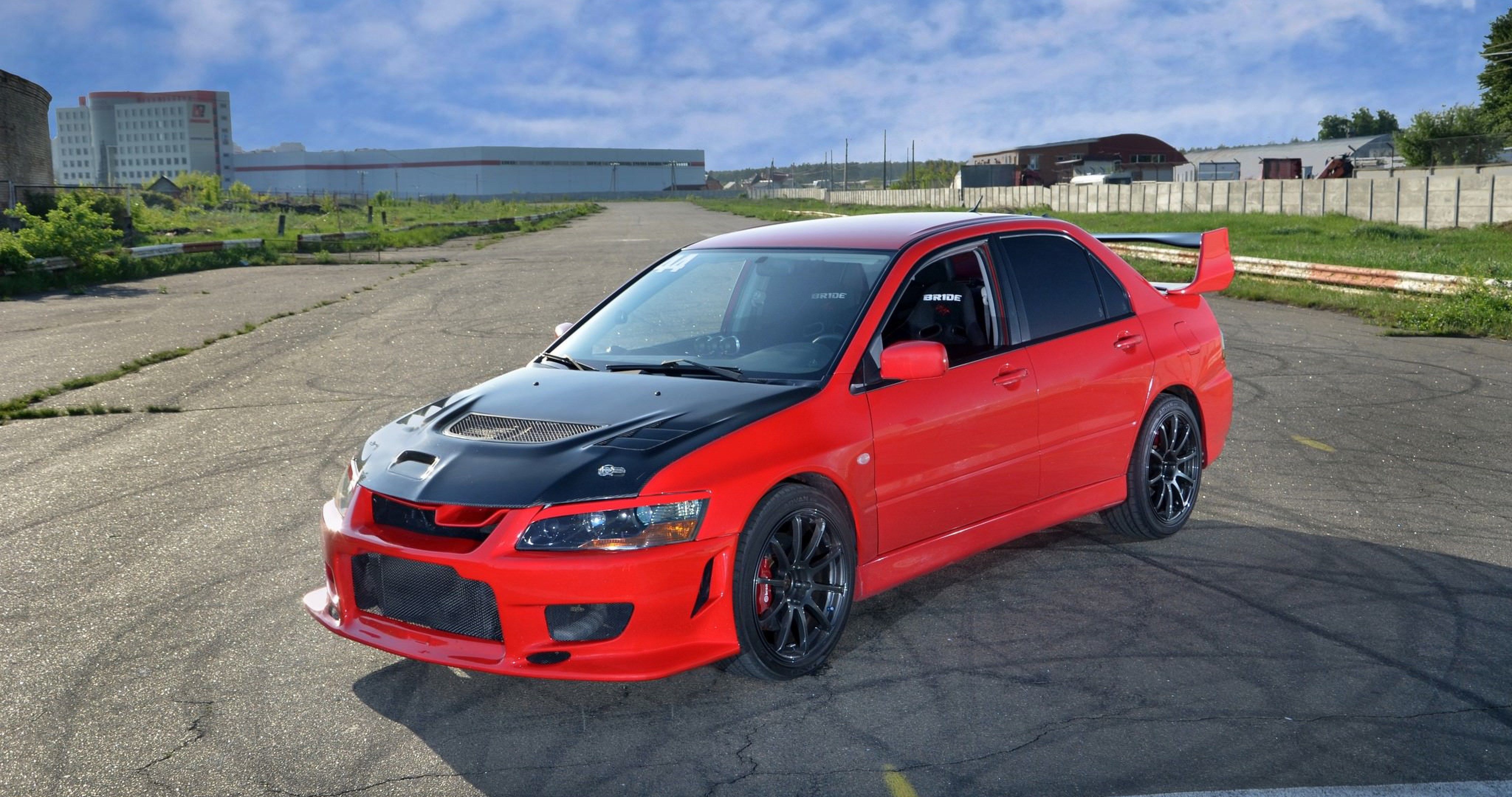 Mitsubishi Evo 9 Red