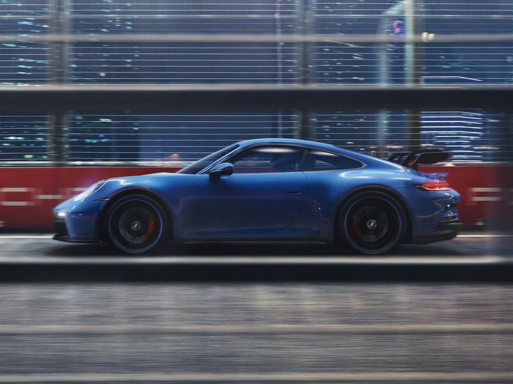 Porsche 911 GT3 Unveiled With Sonorous Flat 6 & Manual Gearbox