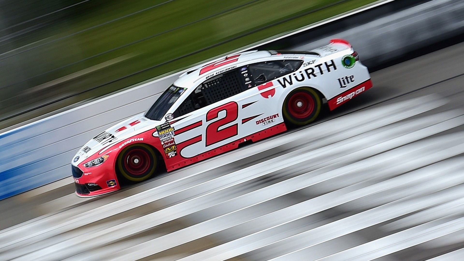 Brad Keselowski speaks out on tires for Michigan