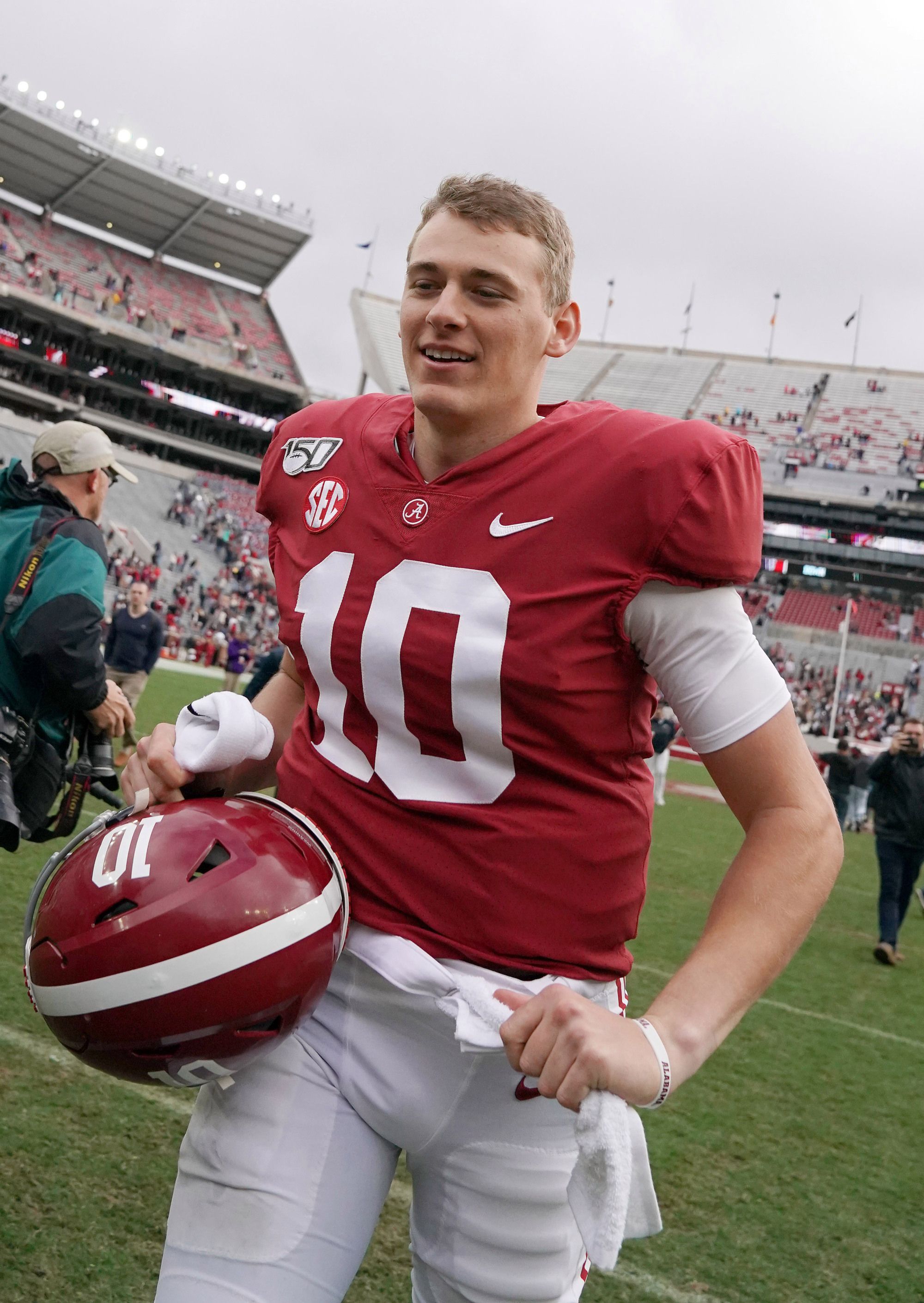 Despite losing the Iron Bowl, Mac Jones is still a winner. Alabama football roll tide, Crimson tide football, Alabama crimson tide
