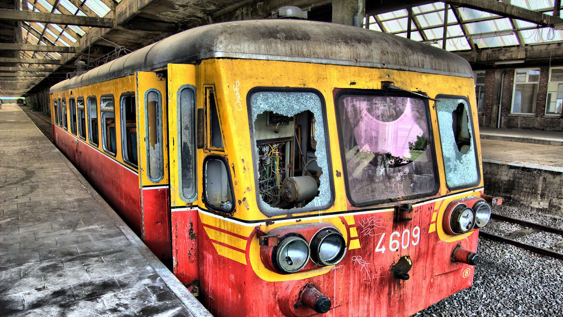 Abandoned Subway Train HD Wallpaper Train Station Logo