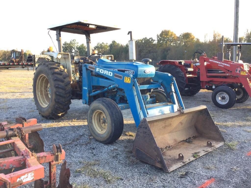 FORD 4630 TRACTOR W LOADER. Farm Machinery & Implements Tractors