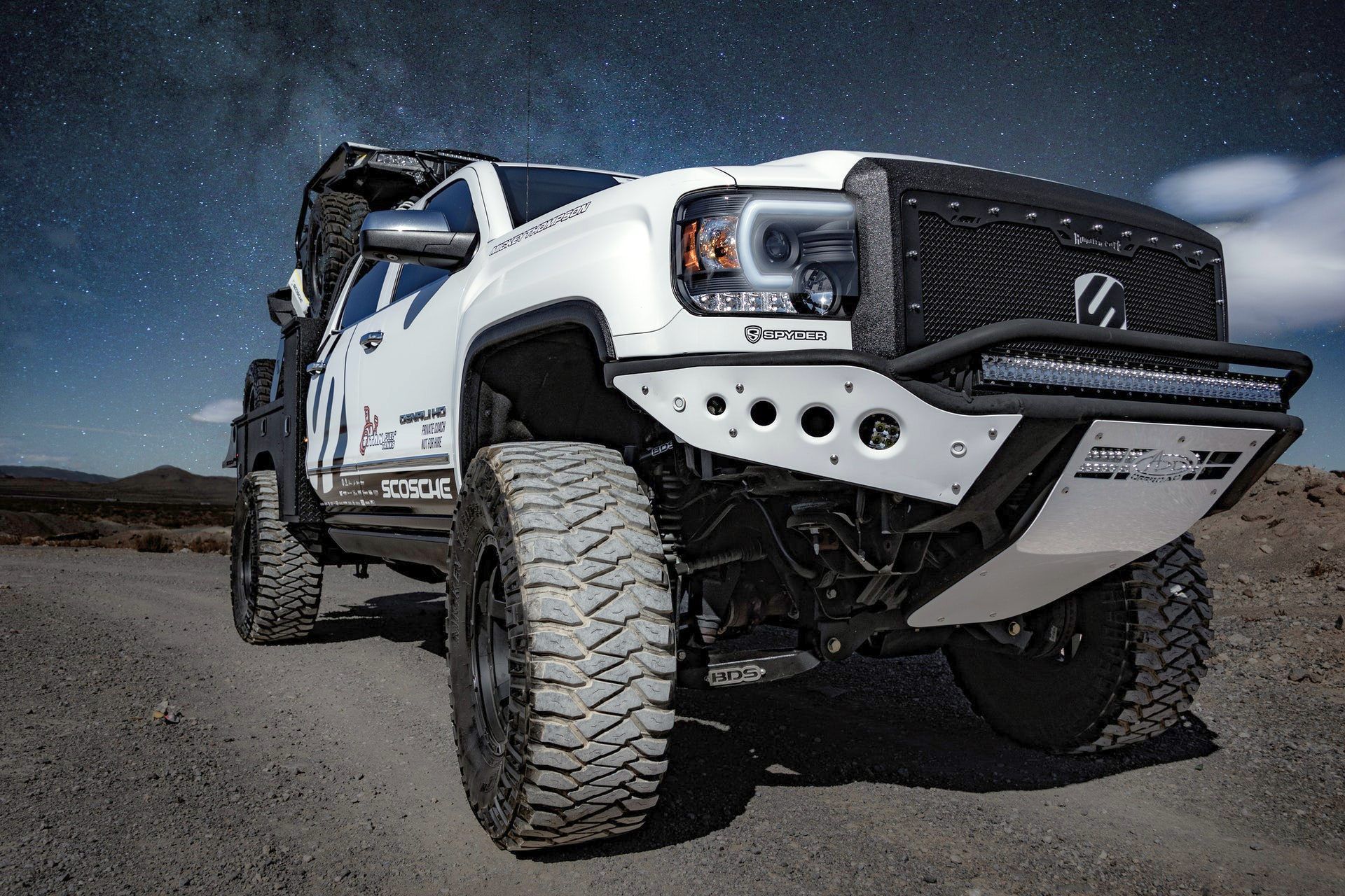 Lifted Truck Wallpaper