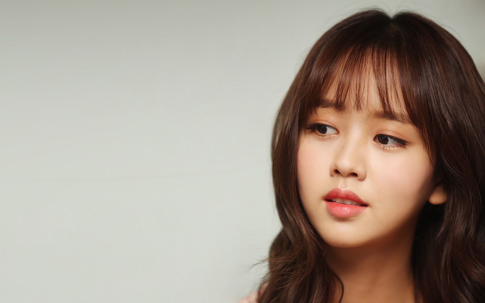 Kim So Hyun HD Wallpaper