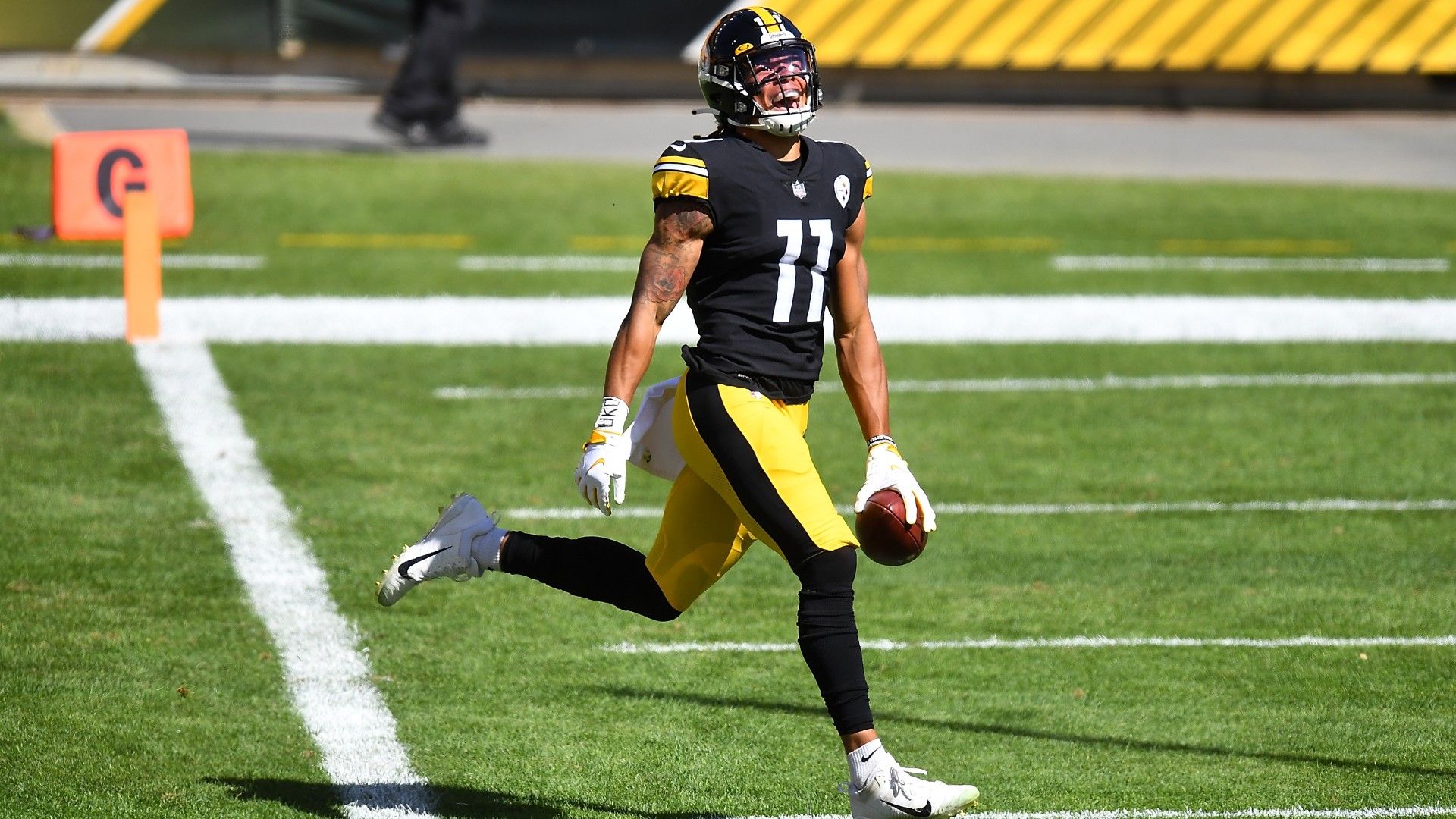 Steelers' Chase Claypool scores first career touchdown, longest scrimm...