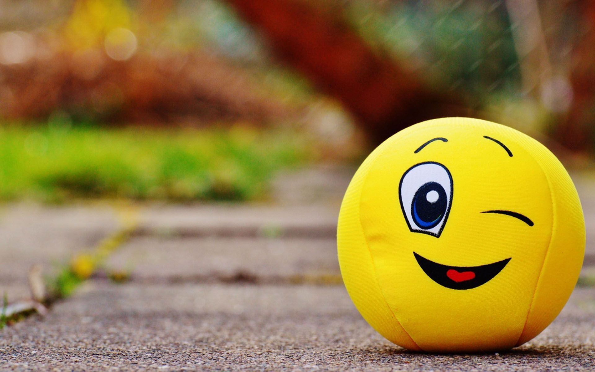 Smiley face HD wallpaper. Smiley face image, Smile wallpaper, HD cute wallpaper