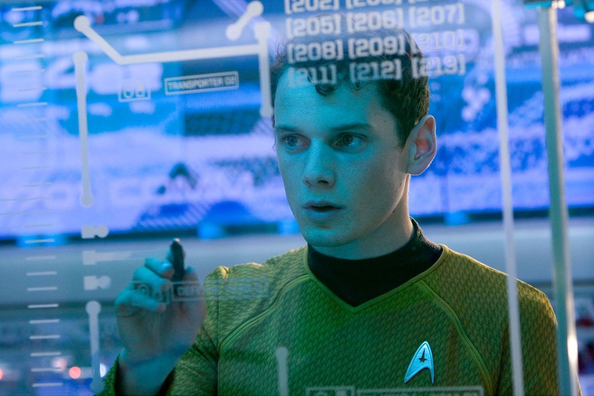 New Star Trek Dossiers + New Movie Image + more